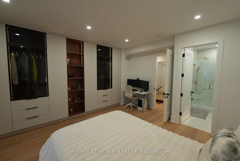 Photo 26 at 33 Thorndale Avenue, Kingsway South, Toronto