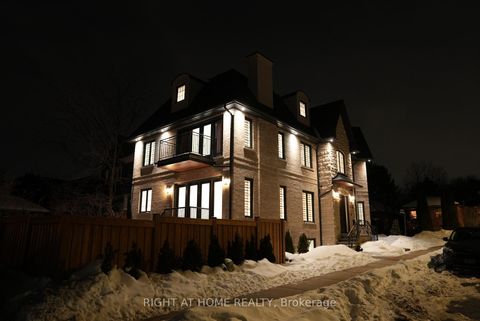 Photo 46 at 33 Thorndale Avenue, Kingsway South, Toronto