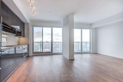 Photo 7 at 2011 - 117 Mcmahon Drive, Bayview Village, Toronto