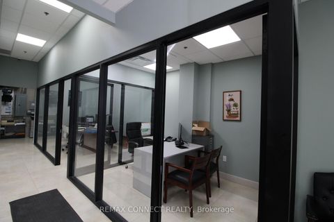 Photo 1 at 12 - 1415 Kennedy Road, Dorset Park, Toronto