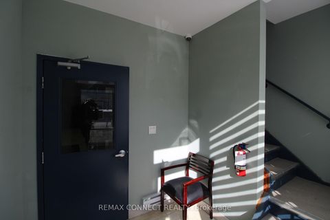 Photo 6 at 12 - 1415 Kennedy Road, Dorset Park, Toronto