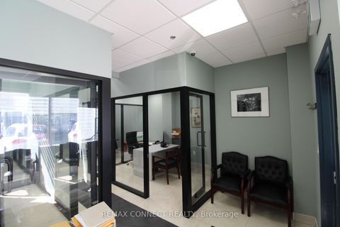 Photo 13 at 12 - 1415 Kennedy Road, Dorset Park, Toronto