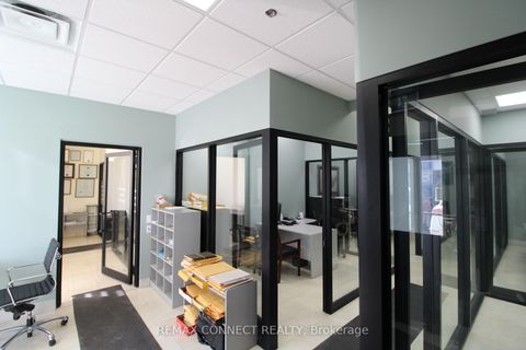 Photo 14 at 12 - 1415 Kennedy Road, Dorset Park, Toronto