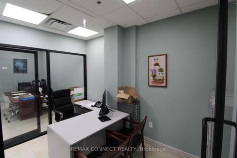 Photo 17 at 12 - 1415 Kennedy Road, Dorset Park, Toronto