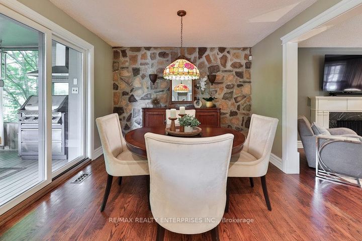 Photo 14 at 1293 Greenoaks Drive, Lorne Park, Mississauga