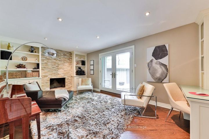 Photo 20 at 1293 Greenoaks Drive, Lorne Park, Mississauga