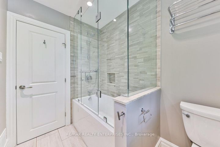Photo 30 at 1293 Greenoaks Drive, Lorne Park, Mississauga