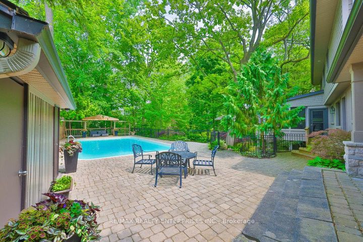 Photo 39 at 1293 Greenoaks Drive, Lorne Park, Mississauga