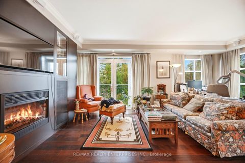 Photo 2 at 513 - 2855 Bloor Street W, Queensway, Toronto