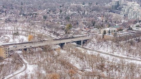 Photo 18 at 513 - 2855 Bloor Street W, Queensway, Toronto