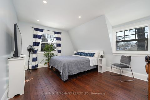 Photo 22 at 11 Dominion Road, Long Branch, Toronto