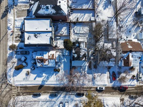 Photo 41 at 11 Dominion Road, Long Branch, Toronto