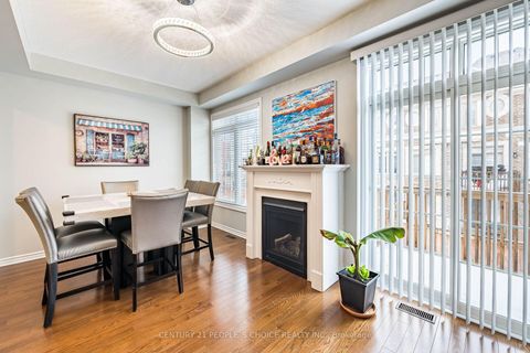 Photo 13 at 142 Farooq Boulevard S, Vellore Village, Vaughan