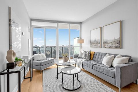 Photo 7 at 701 - 530 St. Clair Avenue W, Cedarvale, Toronto