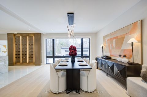 Photo 2 at 6 Hillholm Road, Forest Hill South, Toronto