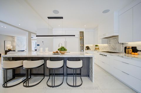 Photo 8 at 6 Hillholm Road, Forest Hill South, Toronto