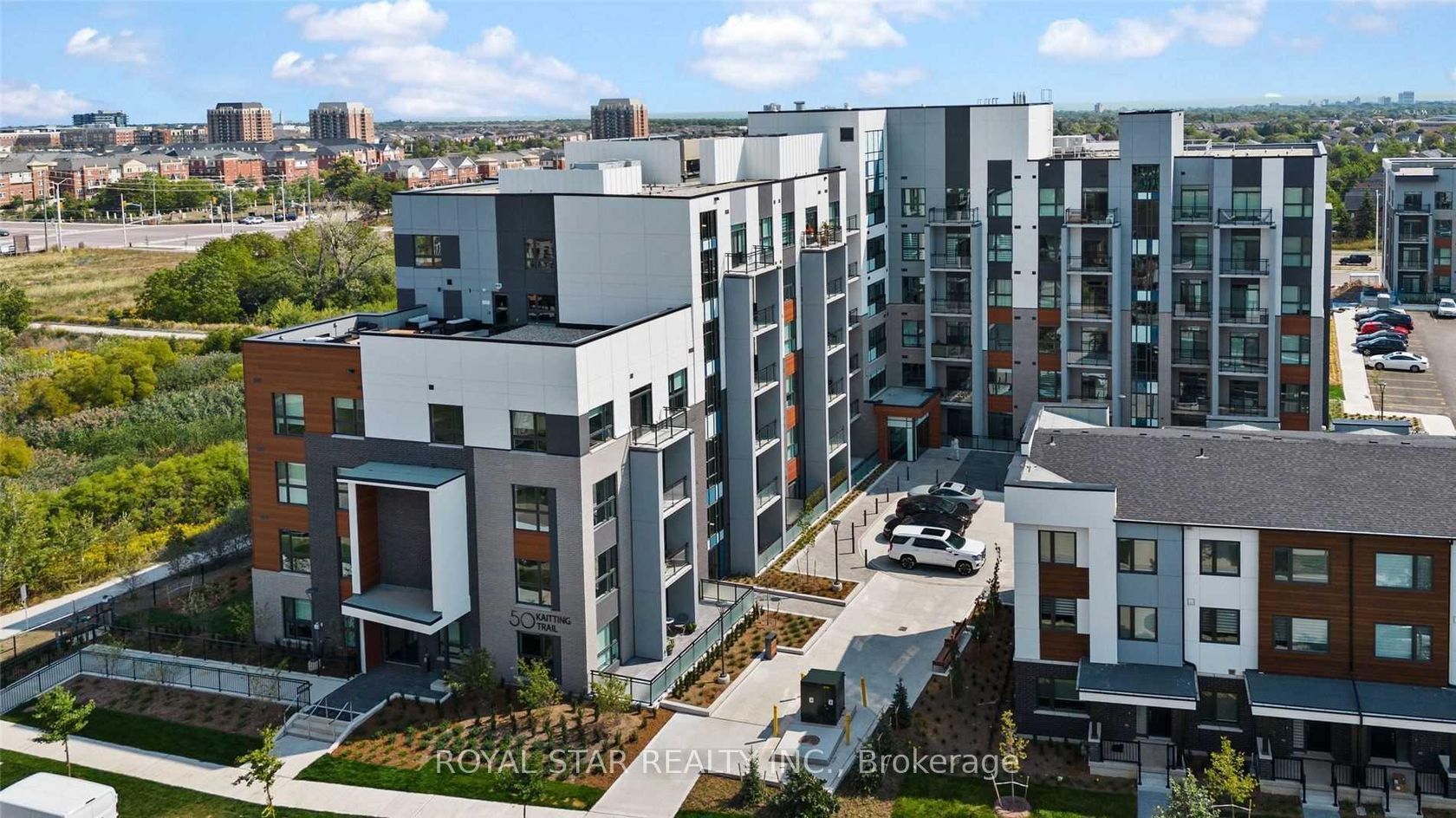 313 - 50 Kaitting Trail, GO Glenorchy, Oakville 