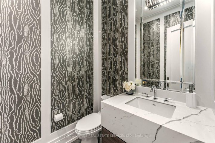 Photo 20 at 112 Mildenhall Road, Lawrence Park North, Toronto