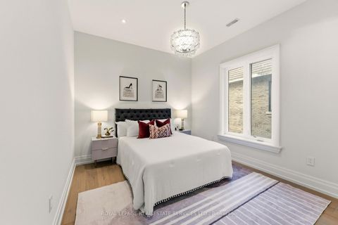 Photo 29 at 112 Mildenhall Road, Lawrence Park North, Toronto