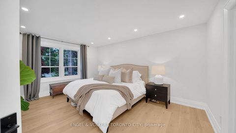 Photo 21 at 15 Silvergrove Road, Windfields, Toronto