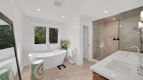 Photo 25 at 15 Silvergrove Road, Windfields, Toronto