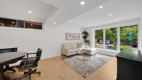 Photo 32 at 15 Silvergrove Road, Windfields, Toronto