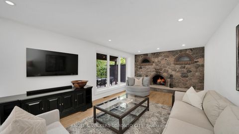 Photo 34 at 15 Silvergrove Road, Windfields, Toronto