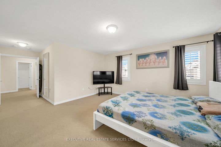 Photo 27 at 13 Masken Circle, Northwest Brampton, Brampton