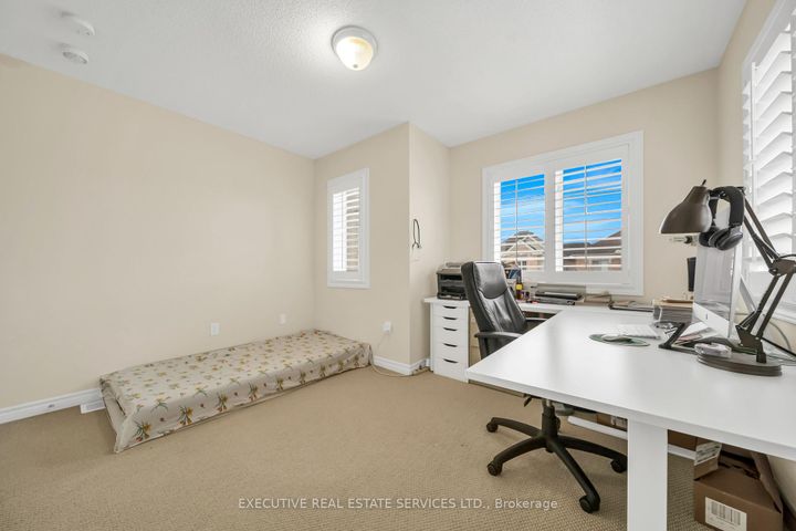 Photo 36 at 13 Masken Circle, Northwest Brampton, Brampton