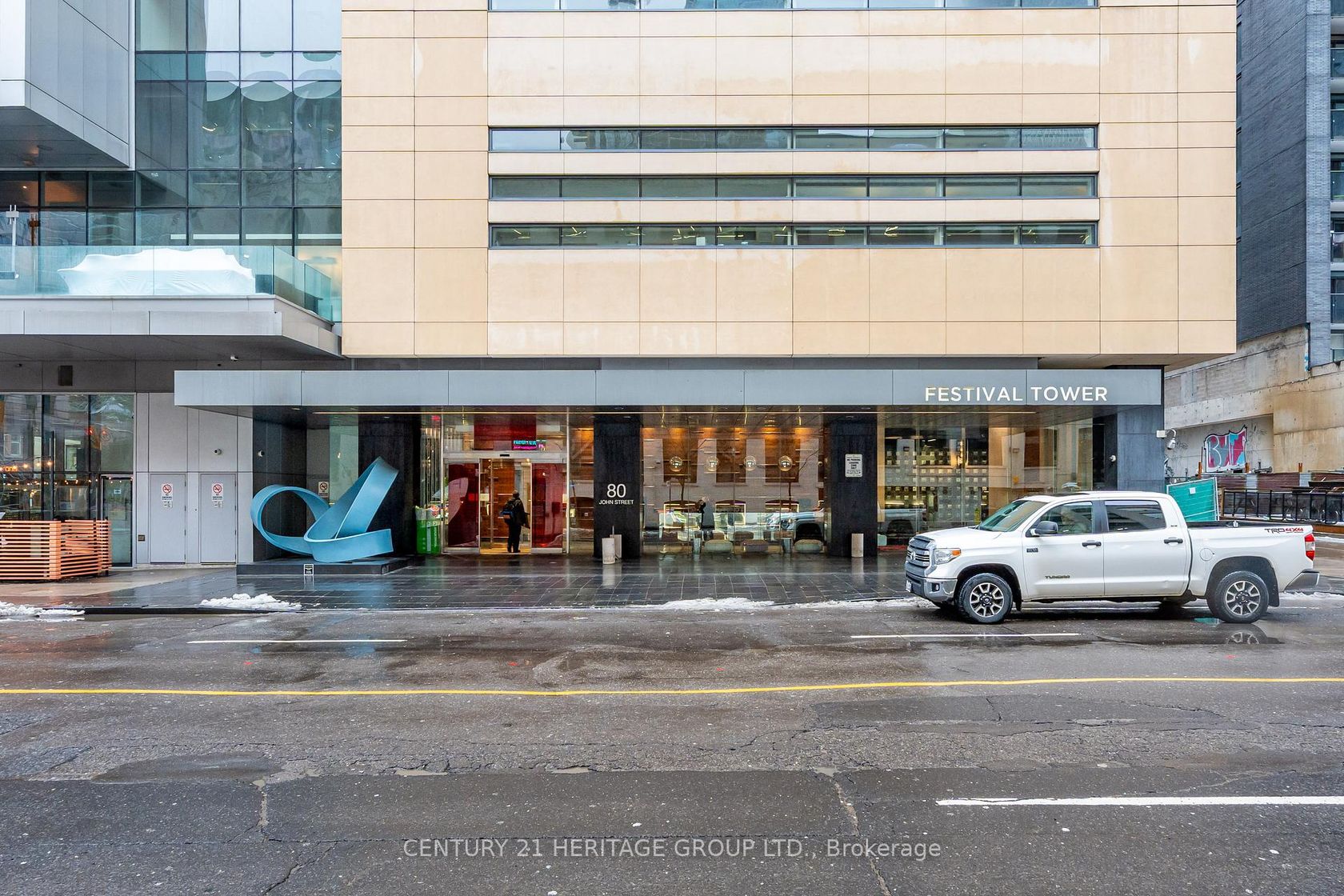 2303 - 80 John Street, Waterfront Communities C1, Toronto by Loree Meneguzzi Real Estate 2303 - 80 John Street, Waterfront Communities C1, Toronto