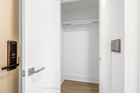 Photo 5 at 826 - 155 Merchants' Wharf, Waterfront Communities C8, Toronto