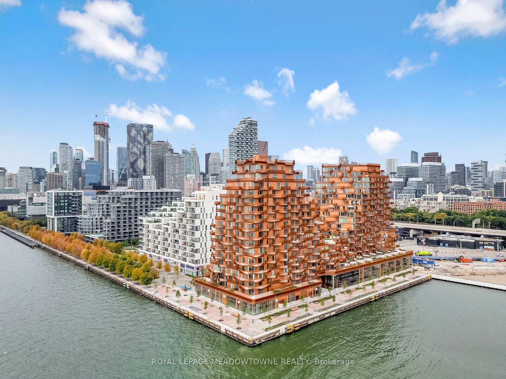 826 - 155 Merchants' Wharf, Waterfront Communities C8, Toronto 