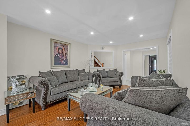 Photo 6 at 63 Blue Spruce Street, Wellington, Brampton