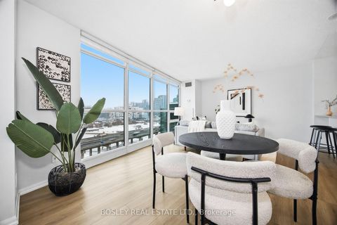 Photo 10 at 1602 - 219 Fort York Boulevard, Niagara, Toronto