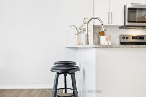 Photo 11 at 1602 - 219 Fort York Boulevard, Niagara, Toronto