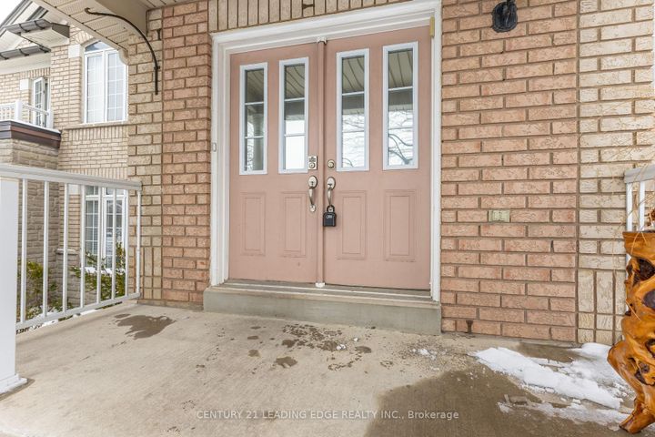 Photo 1 at 20 Bucksaw Drive, Vellore Village, Vaughan