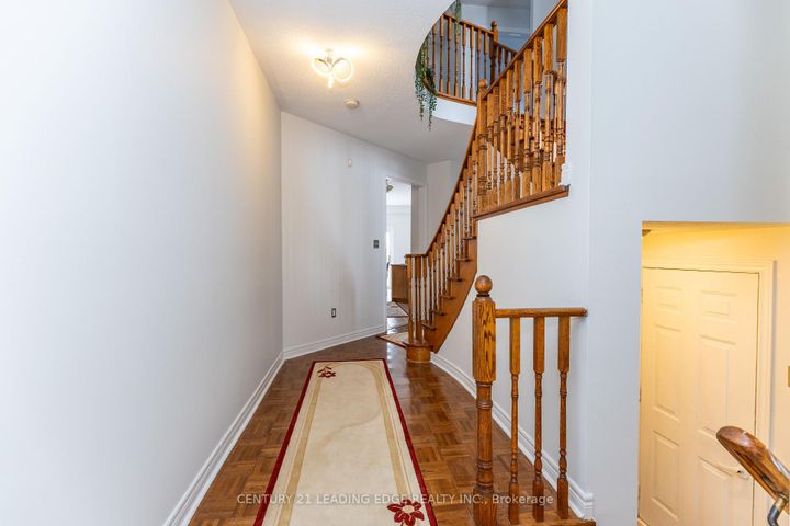 Photo 3 at 20 Bucksaw Drive, Vellore Village, Vaughan