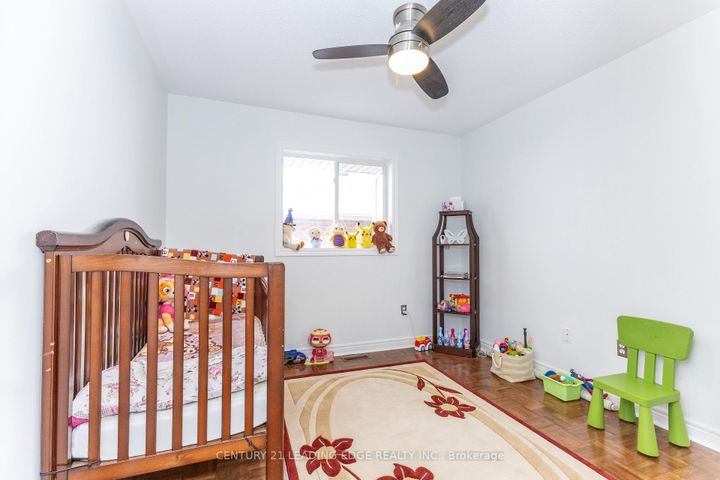 Photo 36 at 20 Bucksaw Drive, Vellore Village, Vaughan