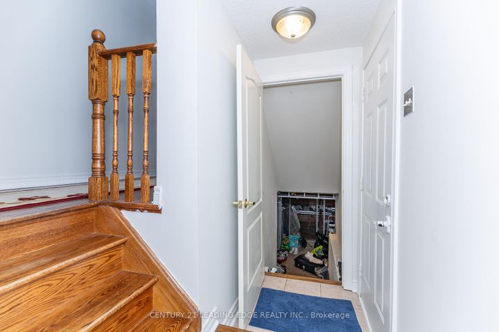 Photo 43 at 20 Bucksaw Drive, Vellore Village, Vaughan