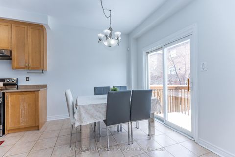 Photo 13 at 20 Bucksaw Drive, Vellore Village, Vaughan