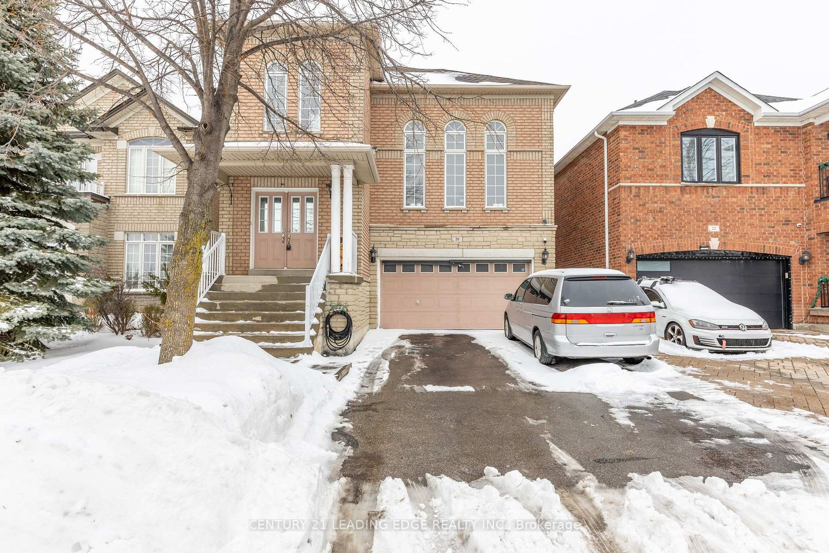 20 Bucksaw Drive, Vellore Village, Vaughan photo number 2