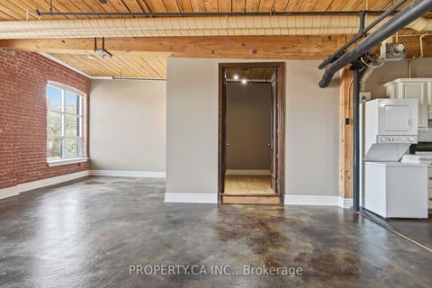 Photo 4 at 405 - 426 Queen Street E, Moss Park, Toronto