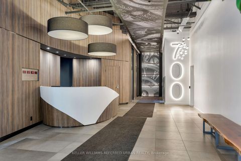 Photo 2 at 804 - 700 King Street, Niagara, Toronto