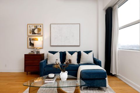 Photo 9 at 804 - 700 King Street, Niagara, Toronto