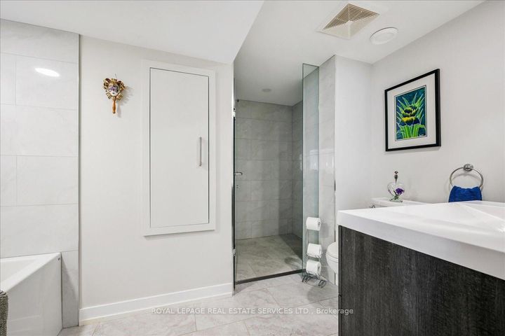 Photo 27 at 1466 Flaminia Court, Clarkson, Mississauga