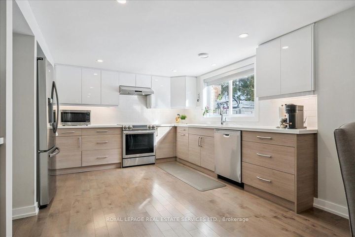 Photo 32 at 1466 Flaminia Court, Clarkson, Mississauga