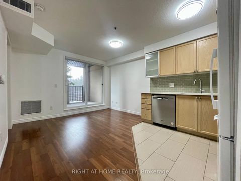 Photo 8 at 128 - 684 Warden Avenue, Birchmount, Toronto