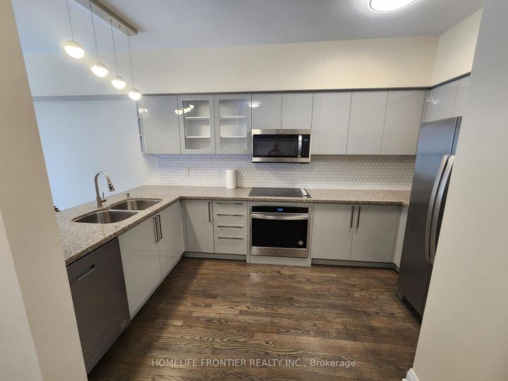 Photo 4 at 289 - 23 Observatory Lane, Observatory, Richmond Hill