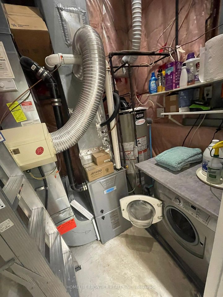 Photo 33 at 289 - 23 Observatory Lane, Observatory, Richmond Hill