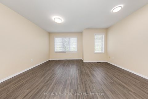 Photo 11 at 289 - 23 Observatory Lane, Observatory, Richmond Hill